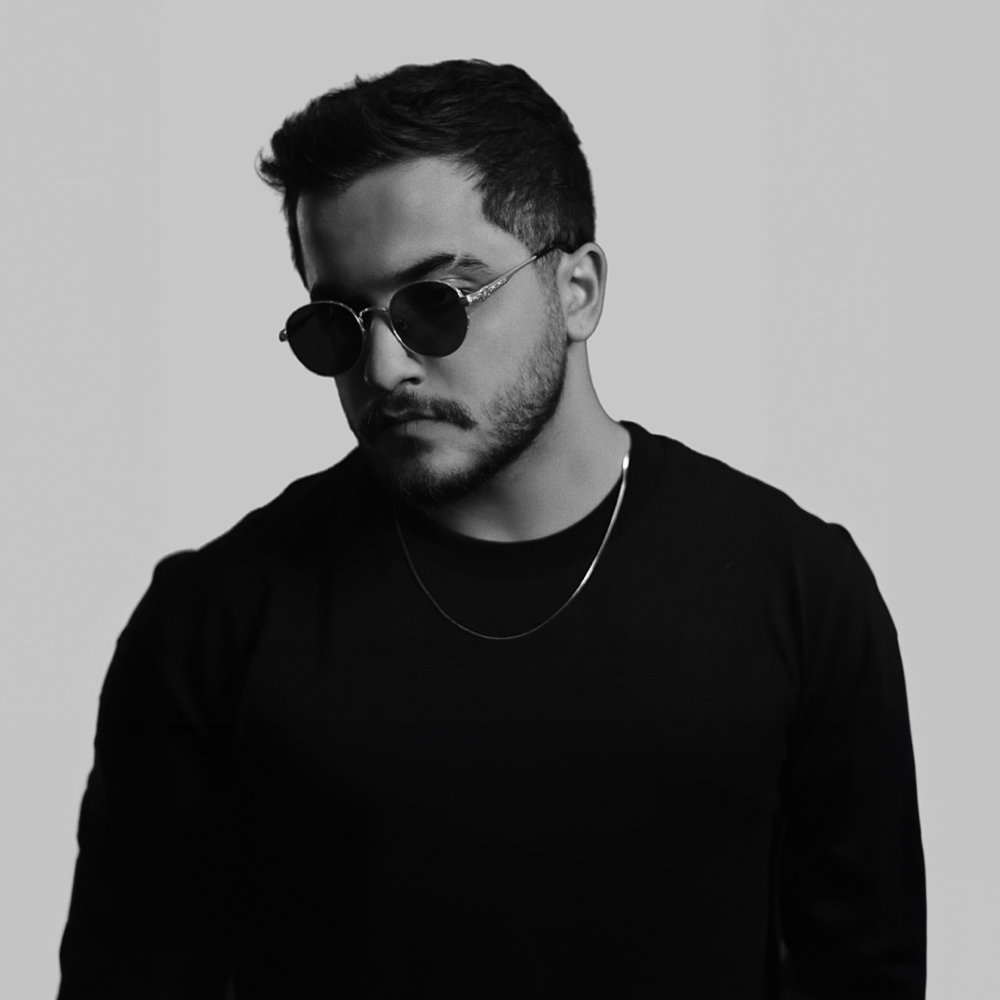 تصویر عرشیاس خواننده