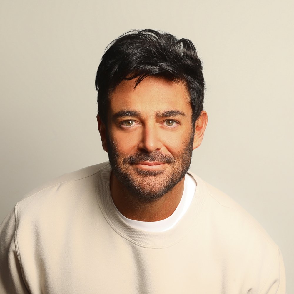 محمدرضا گلزار