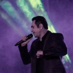 خداحافظ که دلگیرم دارم از غصه میمیرم